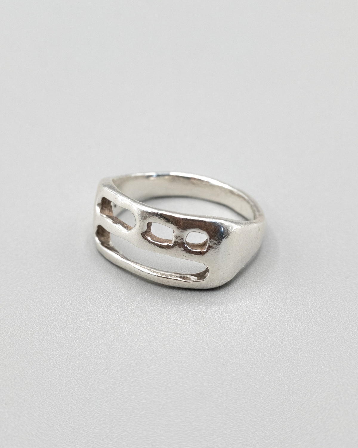 Esen Ring