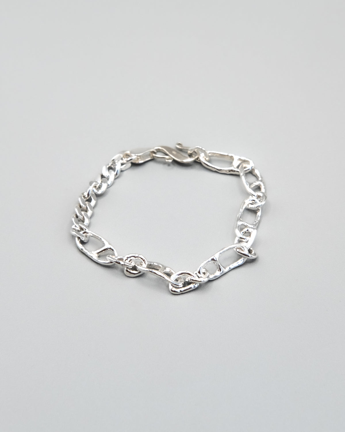 Korza curb bracelet