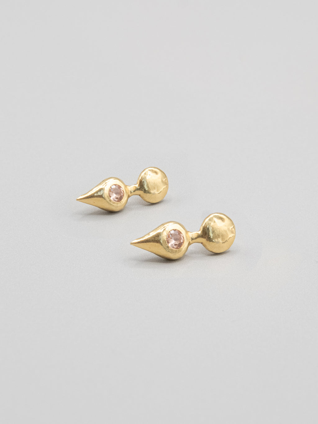 Pera Earrings in Gold