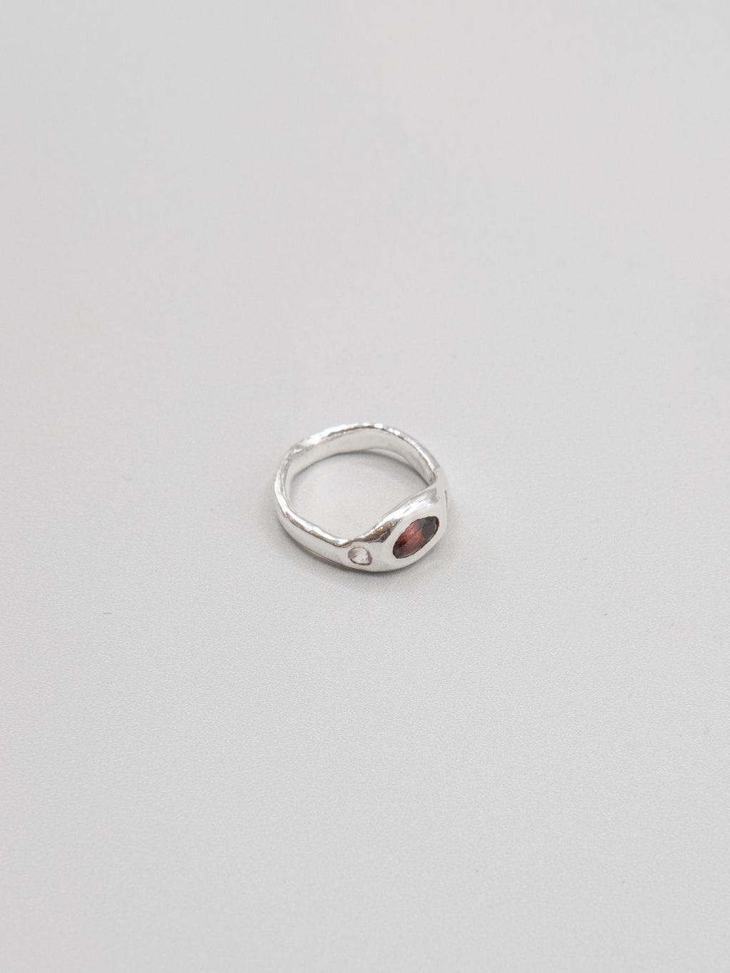 Trila Ring